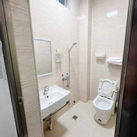 Lishu (First Floor with Luzhou Mei Restaurant)