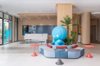 Home Inn · neo - Huajin Avenue Nanfeng Department Store, Linyi, Yuncheng - parking