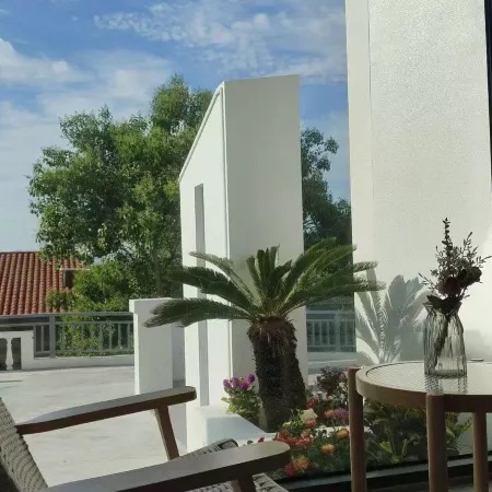 Zhujiajian Mountain Mu Homestay (Centipede Zhi Wharf Branch)