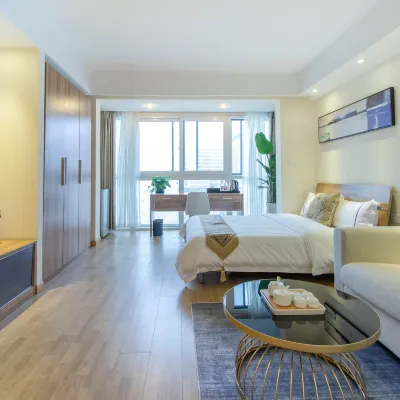 Yiju Hotel (Shanghai Caohejing Development Zone Subway Station Branch) Hotels near Caohejing