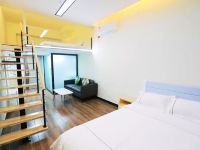 广州美度梦享公寓 - 复式奢华双床房