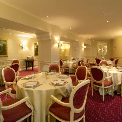 جراند هوتل بارون دي ساسج Hotels near فيالا مونزا