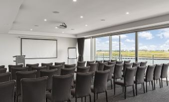 Mercure Sunshine Coast Kawana Waters