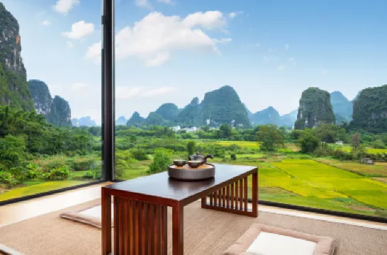 Floral  Hotel ·Deshe Holiday Hotel(Yulonghe Shili Gallery store) โรงแรมในหยางซั่ว