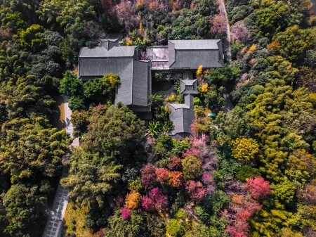 Guilin Zizhou Panorama Resort Отели рядом с достопримечательностью «Guilin University of Science and Technology»