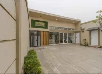 El Dhiya Syariah Hotels in Kelapa Dua