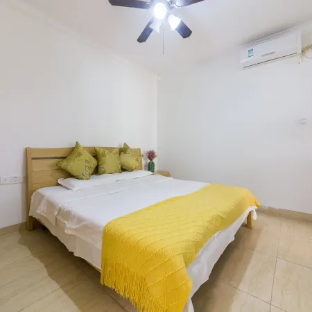 Romantic Fish Seaview Apartment Отели рядом с достопримечательностью «Пляж Дадунхай»