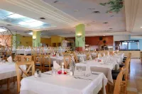 Sol Palmeras Beach - Family Hotel - breakfast
