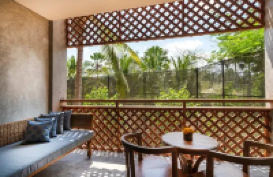 阿迪瓦娜比斯瑪酒店