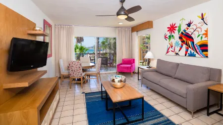 Villa del Palmar Beach Resort & Spa