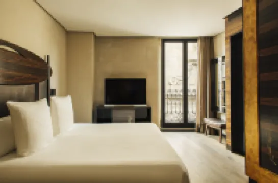 Small Luxury Hotels of The World - Hotel Bagués