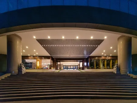 Starway Hotel (Foshan Shunde Jinlong Metro Station Branch) Отели рядом со станцией Beijiao Railway Station