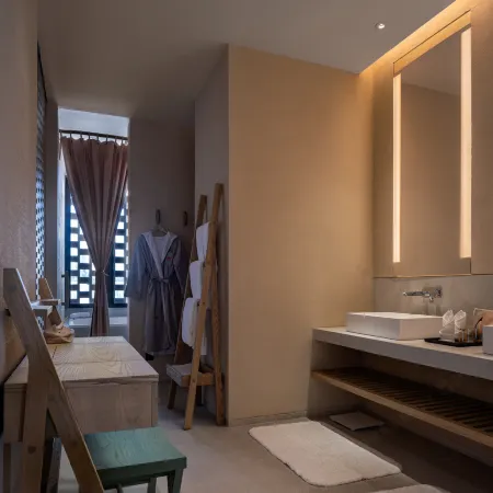 Dongyi Dunhuang Hotels and Resorts