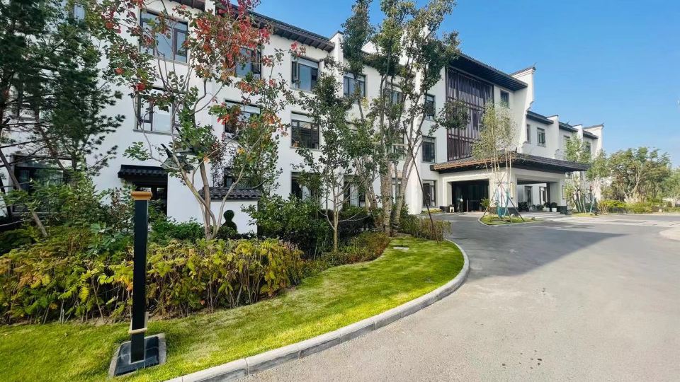 Jinghong Tianqing Hotel (Yijin Holo City Government Shop)