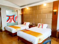 Pai Hotel (Chenzhou Yizhang County Yiren Plaza Branch) - Mountain view