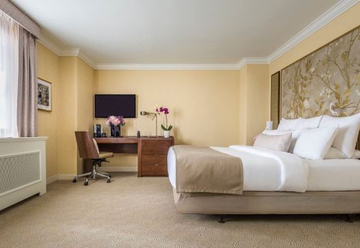 3. 워릭 앨러튼 호..