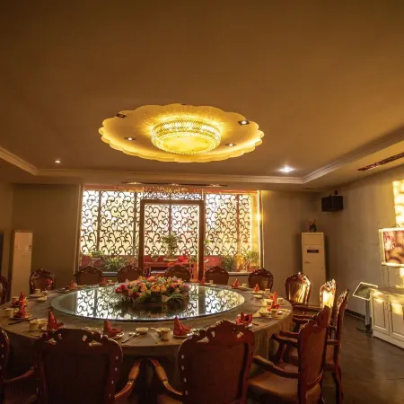 Jin Hyatt Hotel, Luxian County