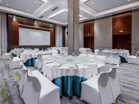 Hampton by Hilton Wuhan railway Station Отели рядом с достопримечательностью «Wuhan Keji Daxue Chengshi College»