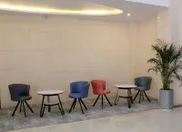 Pebble Hotel (Taiqian Jinshui Road Mobile Company) Hotels in Taiqian