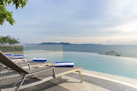 Bayphere Hotel Pattaya JC