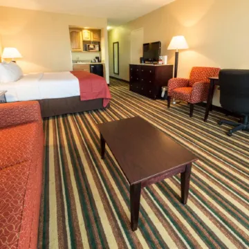 Holiday Inn & Suites ORLANDO SW - CELEBRATION AREA by IHG Отели рядом с достопримечательностью «Аквапарк Тайфун-Лагун»