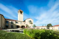 Longting Vineyard Hotels in Яньтай