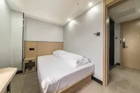신상 호텔（옌청 중난청 대학가） 중난스지청/중남세기성 호텔