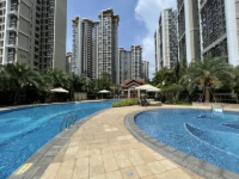 Three-hour, three-night stay Hotels near Longgang Beach