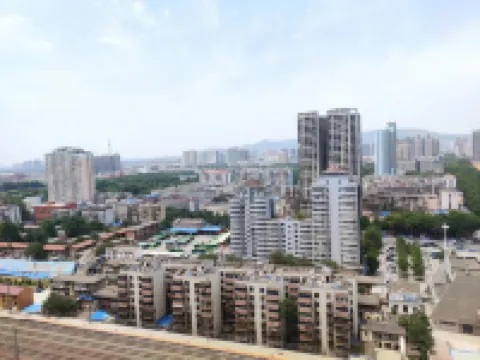 Pingdingshan Atour Hotel Hoteles en Pingdingshan