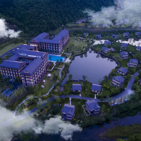 LANDISON RETREAT YUANXIANG