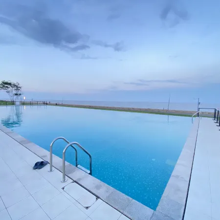 Sunny Sea - 180 Degrees Seaview Apartment