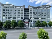 Liupanshui Jihong Holiday Hotel