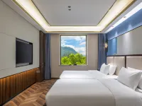 Lijiang Xi'an Homestay Hotels near Xiaodongjiang River