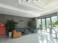 Baiya Hotel (Biyang Sixia Binhu Town Shop) Hotels in Biyang