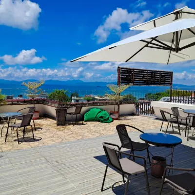 Huayue · Mingyue Mountain and Sea Chinese Inn (Shenzhen Guanhu Beach) Hotel dekat Pantai GuanHu