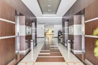 RedDoorz Syariah at Shakira Alesha Enggal Hotels in Engal