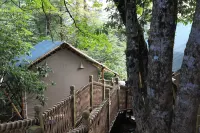 Thunder Cave Smoke Cloud. Starry Sky Camp - Homestays