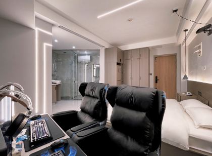 Annie E-sports Apartment