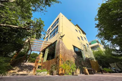 Guilin Dapushu B&B (Diecai Wanda High-speed Railway North Station Branch)