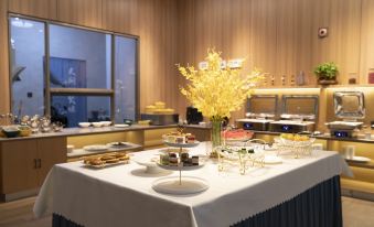 Yuxi Huaning Guanghua Hotel (Ningzhou Park)