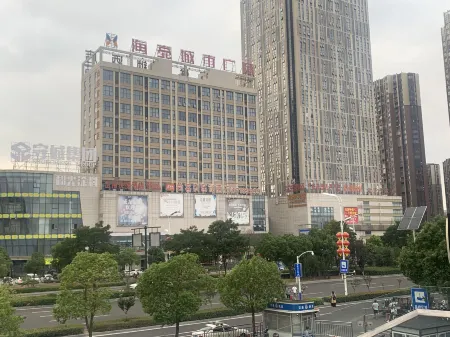 Cherry B&B Отели рядом с достопримечательностью «Anhui Vocational College of Electronics and Information Technology»