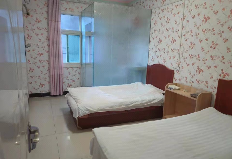 Dadi Hotel 건물 외부 모습
