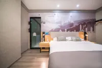 Dongyuan Junhui Hotel