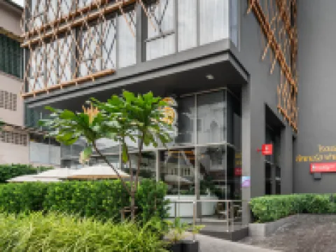 Seekers Finders Rama IV Hotel SureStay Collection by BW Hotels near 泰國中華會館 Chonghwa Chinese School