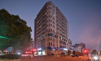 Yucai Business Hotel