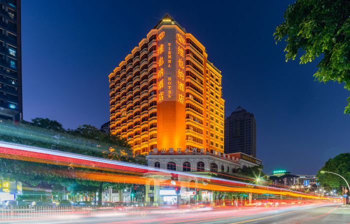 Vienna Hotel (Zhongshan Xingzhong Square Pedestrian Street Branch)