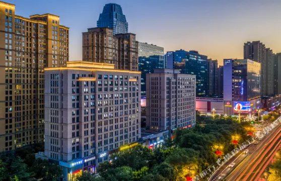 金麒麟酒店（連州汽車站花園新城商業步行街店）