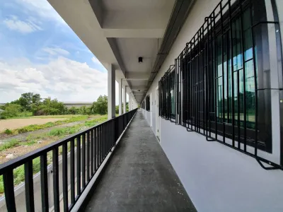SamutSakhoncondo Hotel a Tha Chin