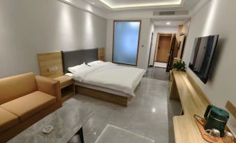 Xinyi Business Hotel