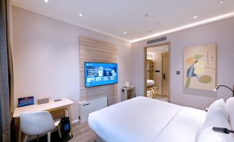 HanTing Hotel (Beijing West Railway Station Lize Business District)